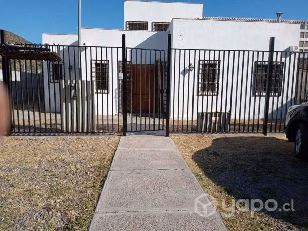 Se venda casa en sector residencial ovalle - Imagen 2