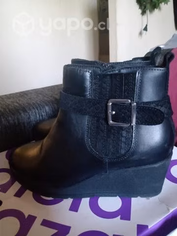 Zapato semi nuevo