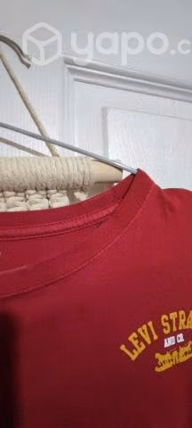 Polera manga larga Levis