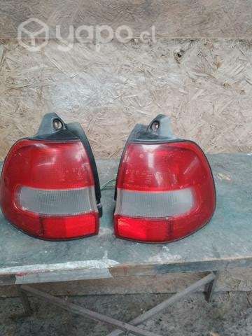 Focos traseros Suzuki baleno 98 - Imagen 2