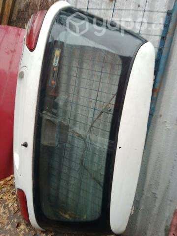 Portalón Suzuki baleno 98 - Imagen 3