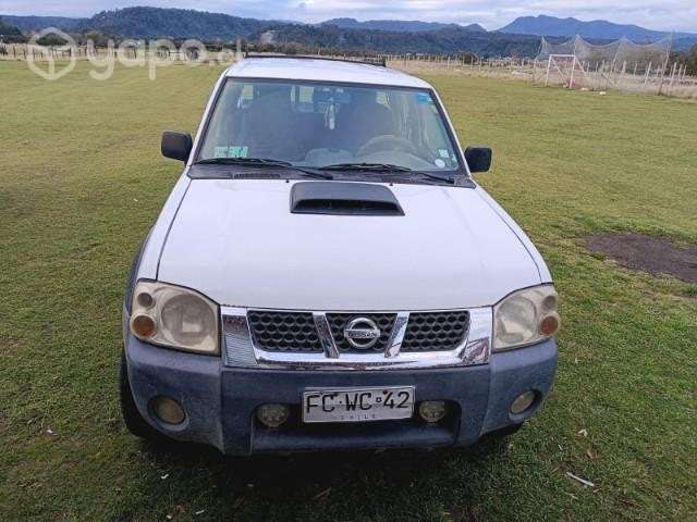 Se vende camioneta Nissan Terrano 4x4 - Imagen 5