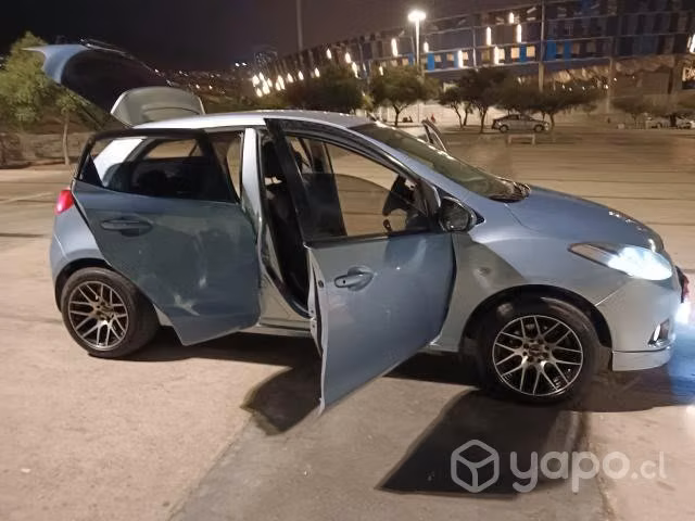 Mazda dos