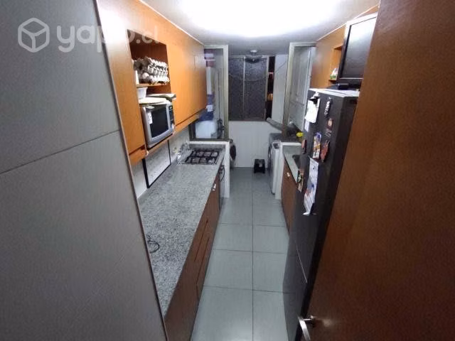 Arriendo dpto en Macul. Cerca de avenida