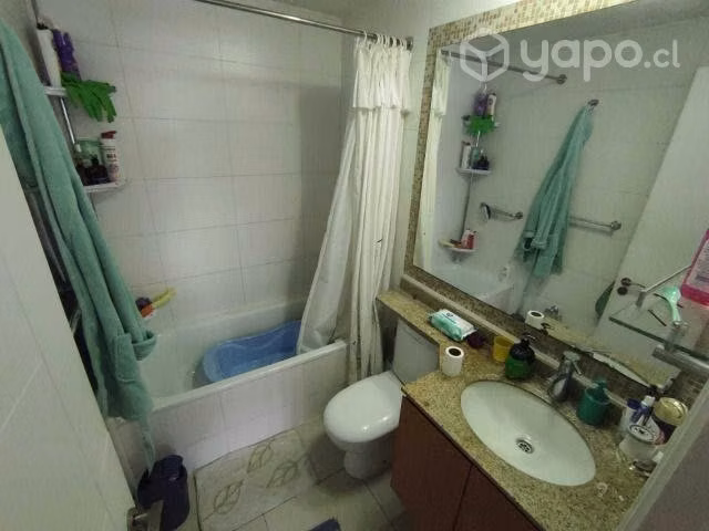 Arriendo dpto en Macul. Cerca de avenida
