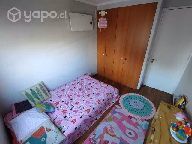 Arriendo dpto en Macul. Cerca de avenida