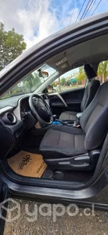 Vendo Rav 4 2,5 automática año 2013