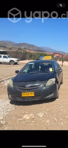 Taxi colectivo  TOYOTA YARIS 2011