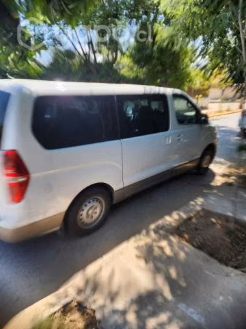 van de pasajero hyundai new h1 d80 2021