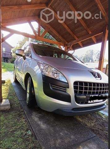 Peugeot 3008 2012