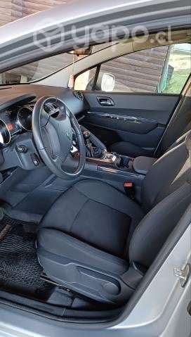 Peugeot 3008 2012