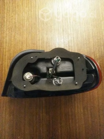 Farol trasero LH Hyundai Accent año 96 - Imagen 3