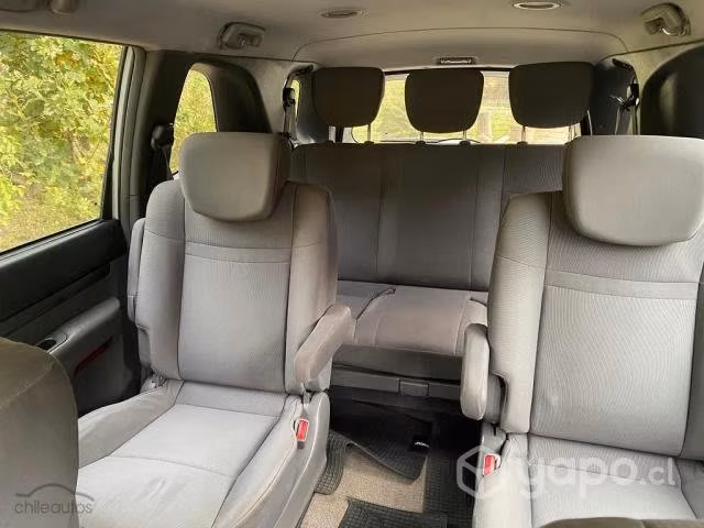 Ssangyong stavic 2014
