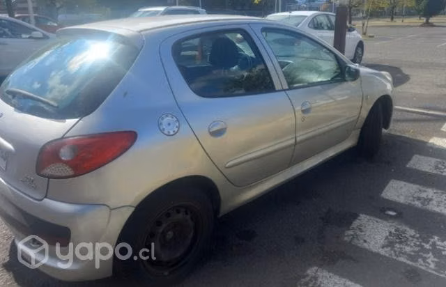 Peugeot 207 2011