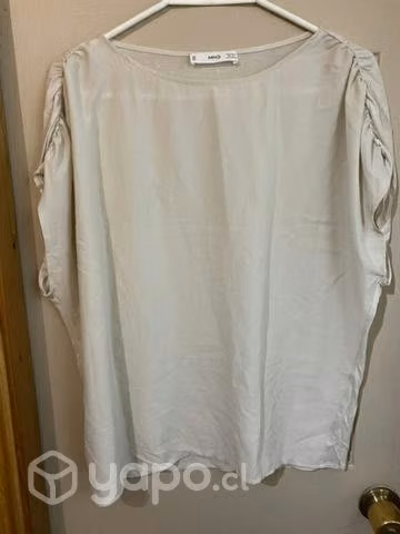 Polera nueva marca mango