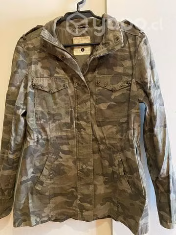 Chaqueta estilo militar