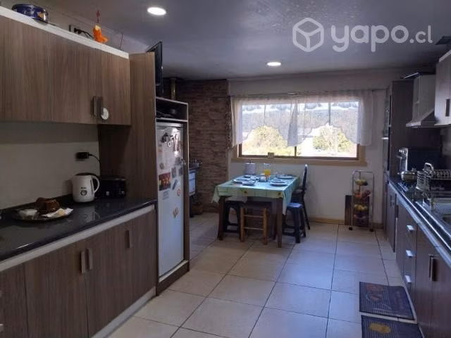 Se vende casa con locales comerciales
