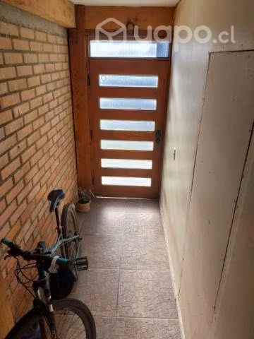Se vende casa con locales comerciales