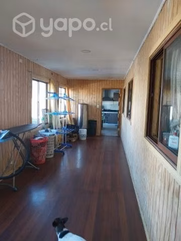 Se vende casa con locales comerciales