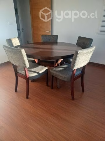 Mesa de comedor circular