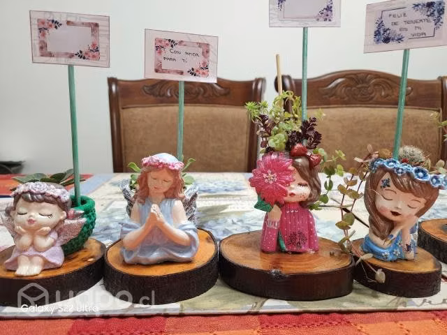 Macetas de niñitas, recuerdos, suculentas