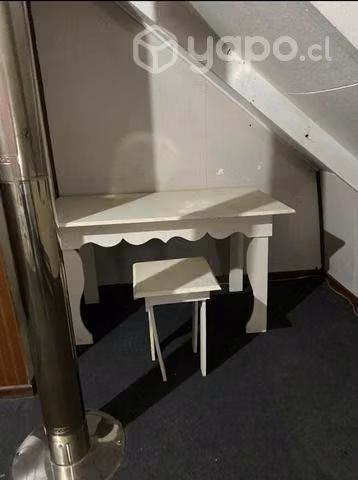 Arriendo pieza a estudiante (mujer)