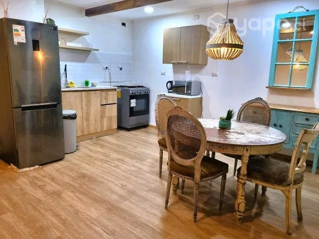 Vendo Parcela dentro de la Ciudad 950mt2 con 2 Casas, 3 Cabañas. Total: 10 Dormitorios, 5 Baños