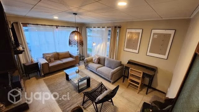 Vendo Parcela dentro de la Ciudad 950mt2 con 2 Casas, 3 Cabañas. Total: 10 Dormitorios, 5 Baños