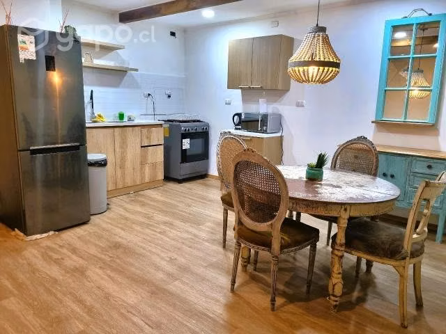 Vendo Parcela dentro de la Ciudad 950mt2 con 2 Casas, 3 Cabañas. Total: 10 Dormitorios, 5 Baños