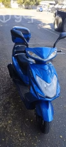 Moto scooter Takasaki