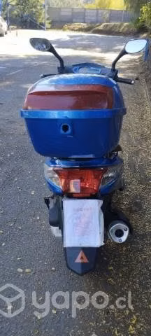 Moto scooter Takasaki