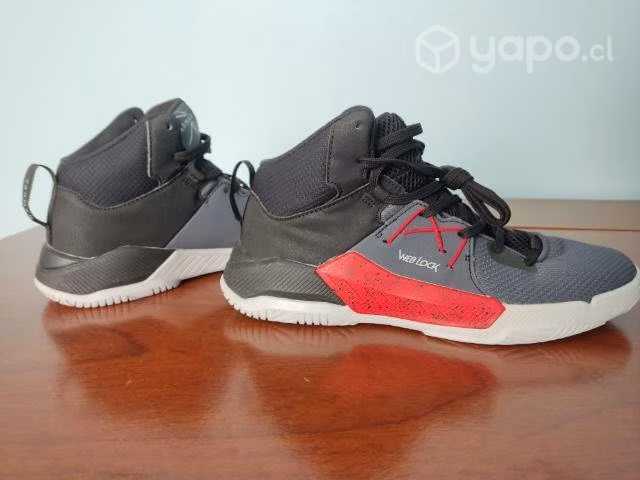 Zapatillas básquetbol talla 42