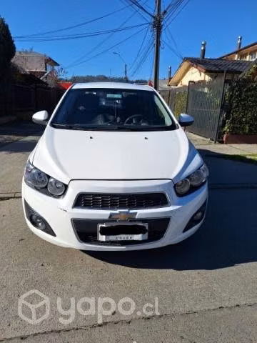 Chevrolet Sonic II 1.6 full 2014