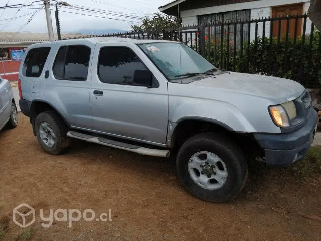 Vendo Nissan dos millones ochocientos conversable