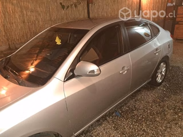 Vendo hyundai elantra full equipo - Imagen 4