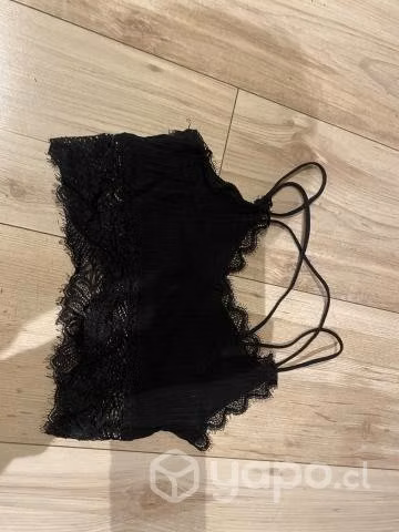 Peto negro encaje