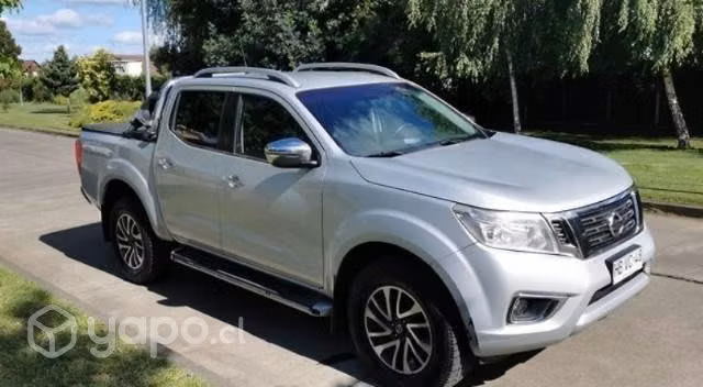 Vendo camioneta nissan NP300