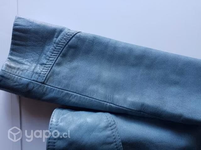Chaqueta cuero celeste - Imagen 3