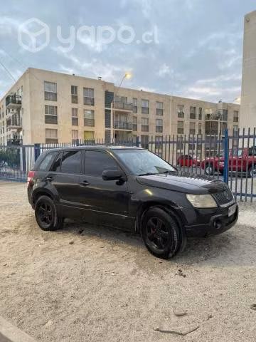 SUZUKI GRAND NOMADE 4x4