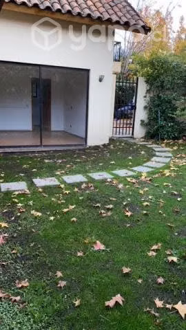 Excelente casa cerca del portal de la Dehesa