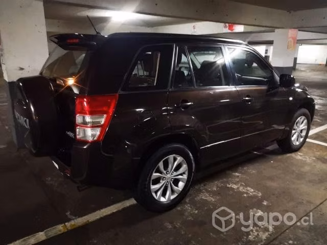 Suzuki grand nomade 2015