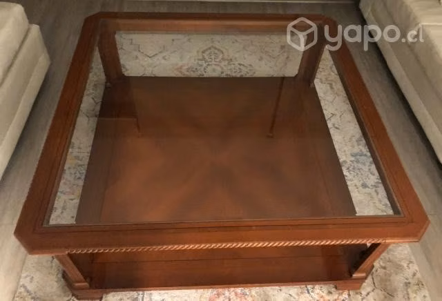Mesa de centro y dos laterales de madera y vidrio