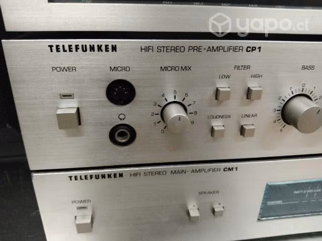 Equipo Telefunken con parlantes Visonik