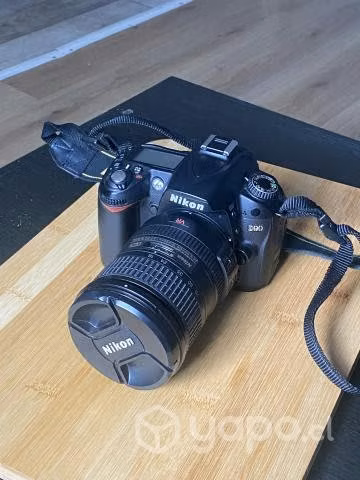 Nikon D90