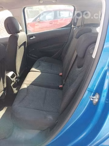 PEUGEOT 308 2011 impecable sólo 94.000km