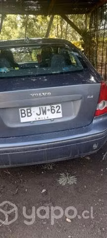 Se vende o se permuta volvo
