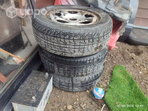 Llantas con neumáticos