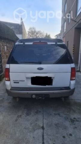 Ford Explorer version Eddie Bauer un clasico
