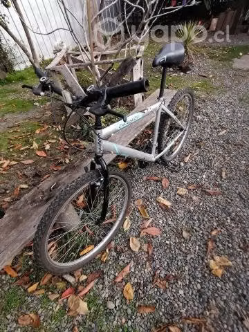 Bicicleta Opaltech aro 26.