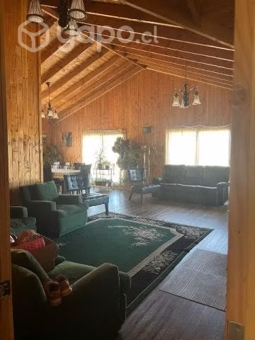 Se vende parcela con casa